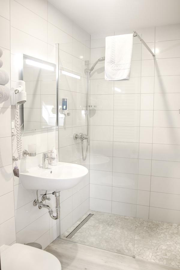 Hotel Zur Eiche Salzkotten Екстериор снимка